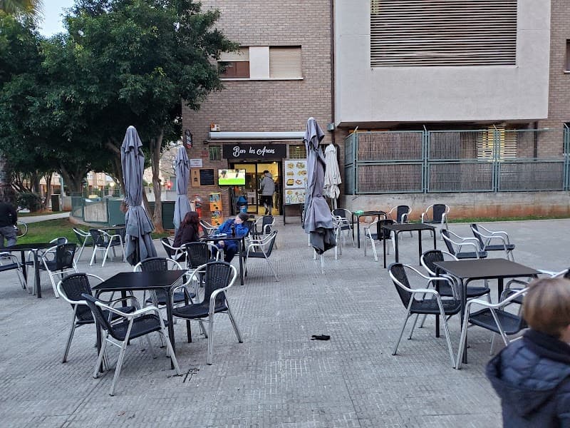 Bar Los Arcos - bar para ver fútbol en Castellón de la Plana