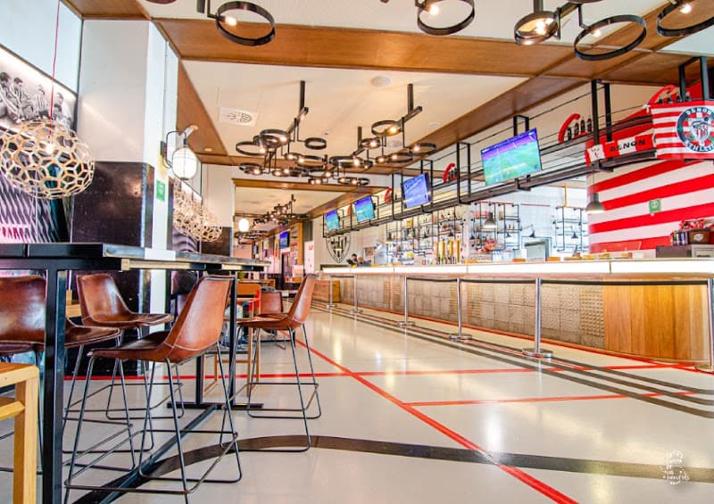 La Campa de los Ingleses · Taberna San Mamés - bar para ver fútbol en Bilbao