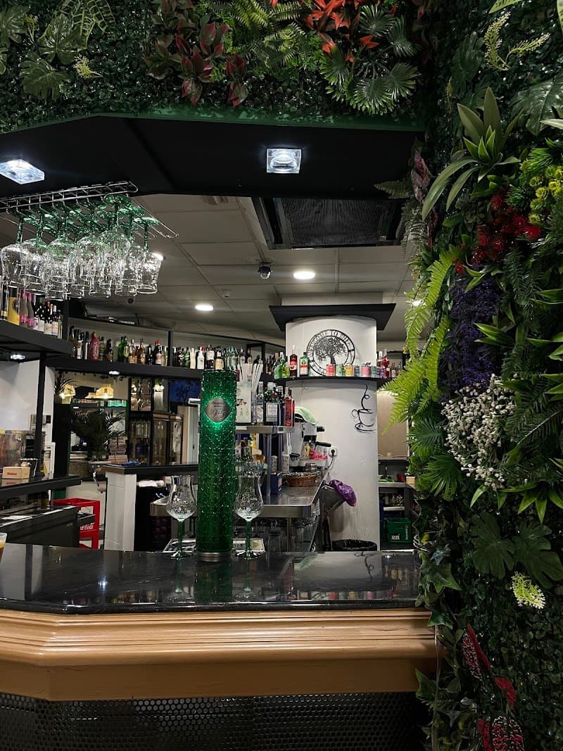 Bar Raymond's - bar para ver fútbol en Oviedo