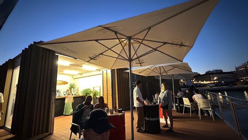 La Potera By Nacosta - bar para ver fútbol en A Coruña