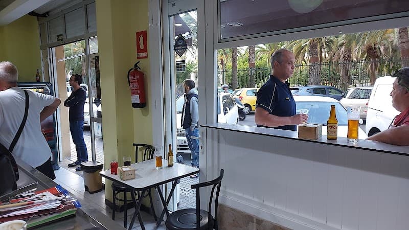 Piscolabis Yunaira - bar para ver fútbol en Las Palmas