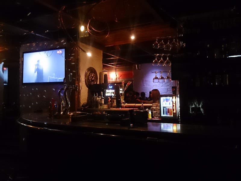 La Tirolina - bar para ver fútbol en Burgos