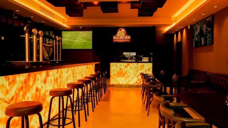 Bald Brothers Sport Bar - bar para ver fútbol en Marbella