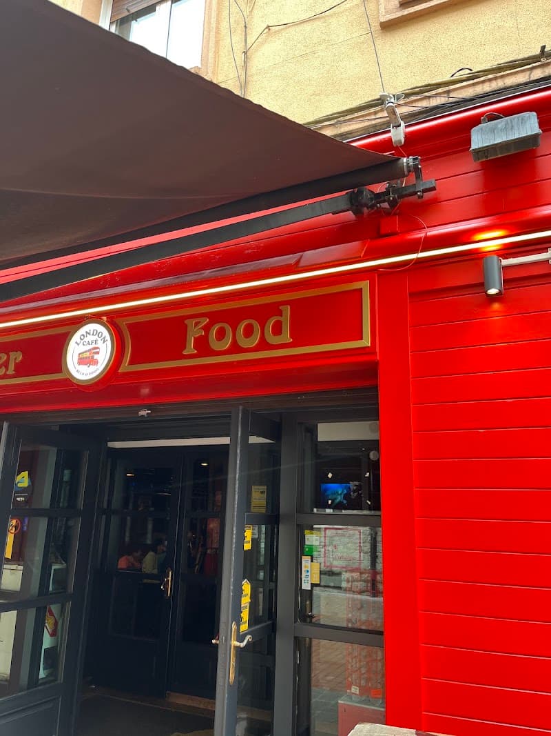 London Café Vitoria - bar para ver fútbol en Vitoria-Gasteiz