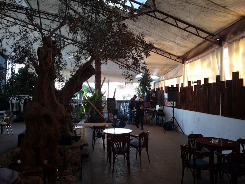 Boulevard Cafe - bar para ver fútbol en Ibiza