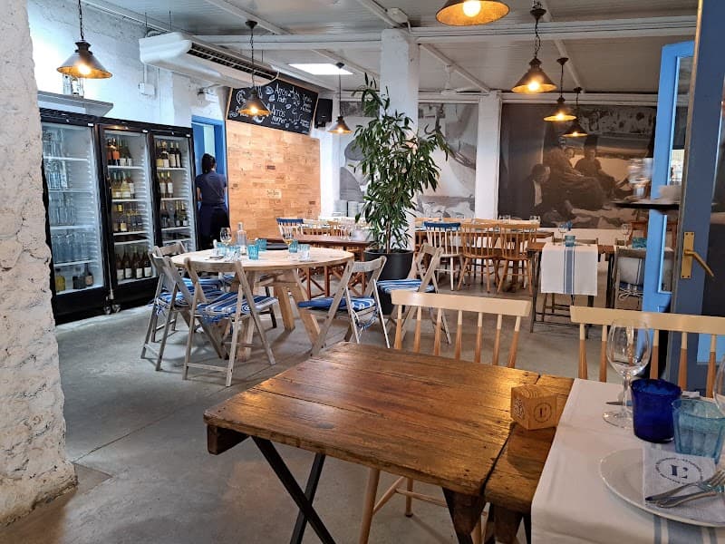 L’Estupendu - bar para ver fútbol en Badalona