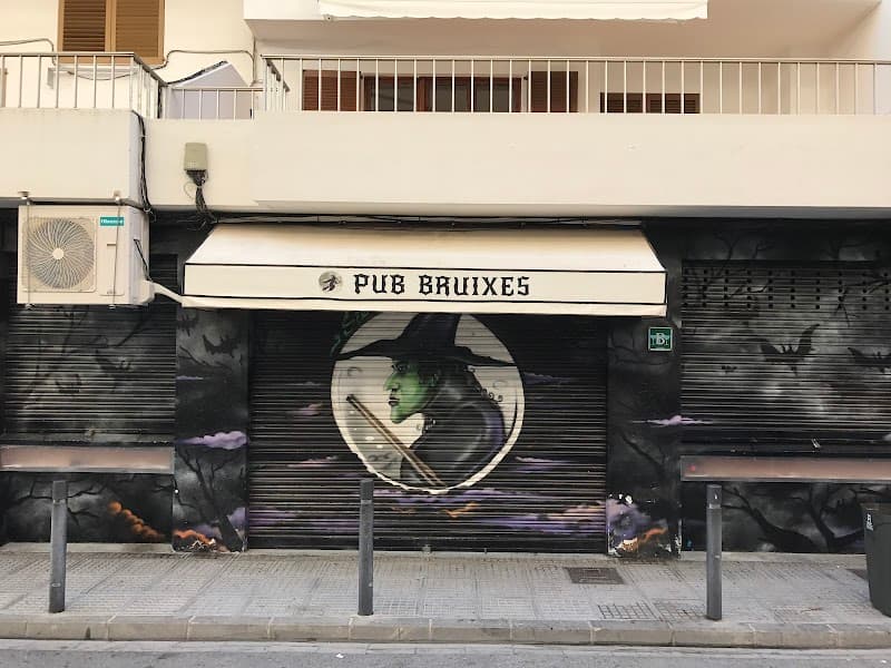 Pub Bruixes - bar para ver fútbol en Ibiza