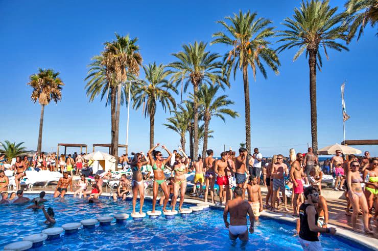 Jet Pool Party