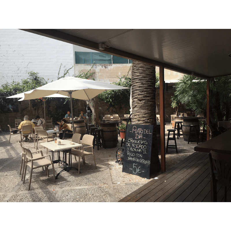 Sport bar Cafetería, Apuestas Deportivas, Local de Juego - Punt de Joc (Es Jardí) - bar para ver fútbol en Palma de Mallorca