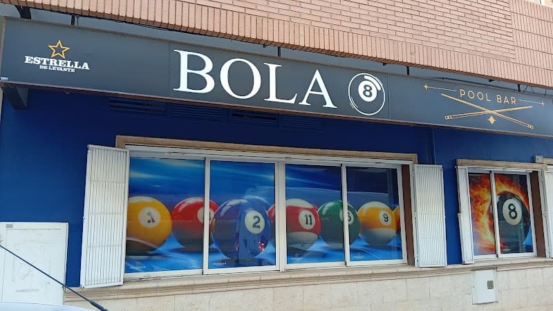 Bola 8 Poll Bar - bar para ver fútbol en Albacete