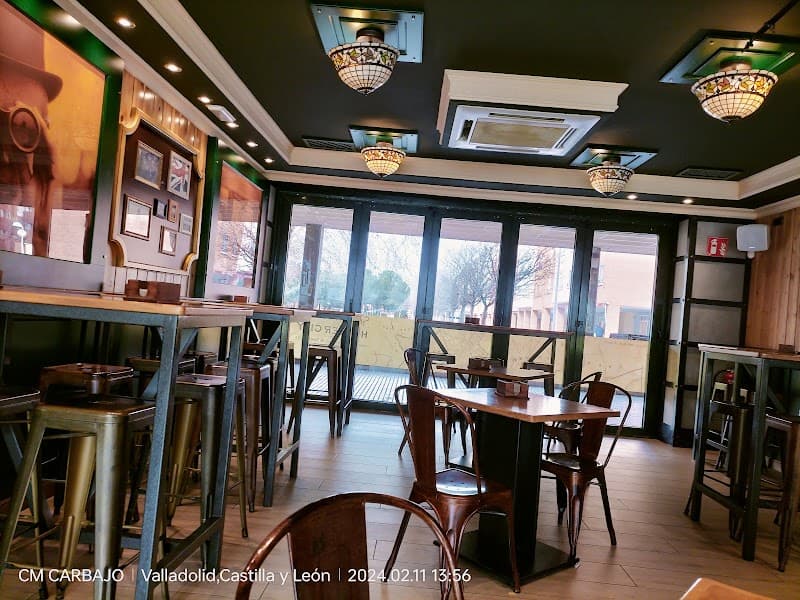 Chester British Tavern - bar para ver fútbol en Valladolid