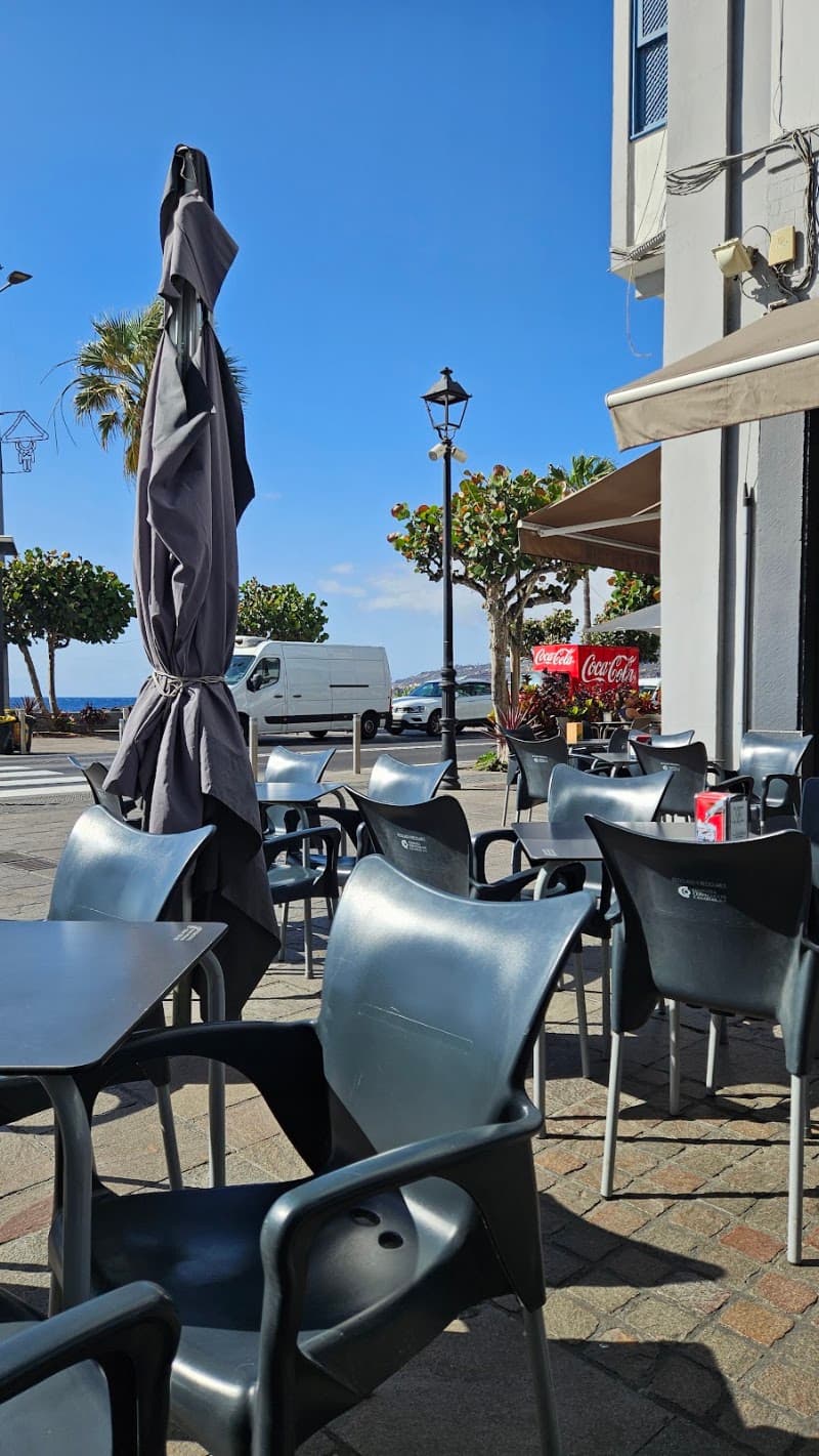 Savage Bar - bar para ver fútbol en Cádiz