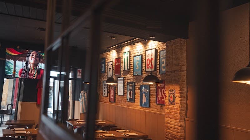 Baires Bar - bar para ver fútbol en Tarragona