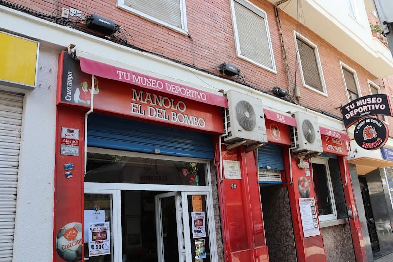 MANOLO EL DEL BOMBO BAR CERVECERÍA. - bar para ver fútbol en Valencia