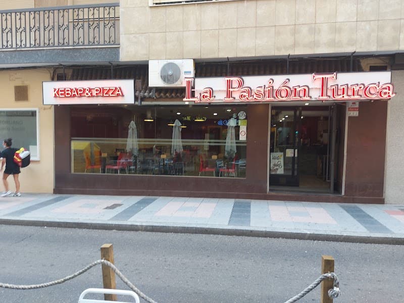 Café Bar Elfos - bar para ver fútbol en Salamanca