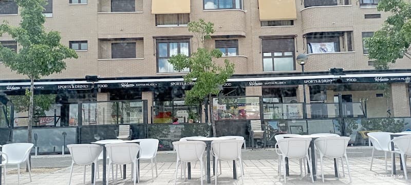 Kokomo Santos Pilarica - bar para ver fútbol en Valladolid