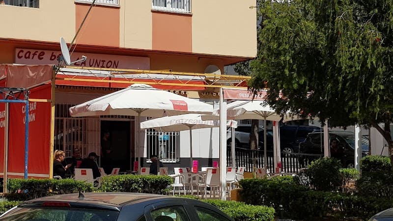 Café Bar La Unión - bar para ver fútbol en Marbella