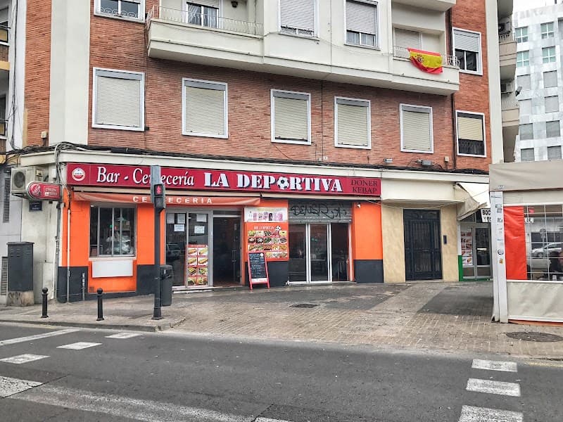 Bar Cervecería La Deportiva - bar para ver fútbol en Valencia