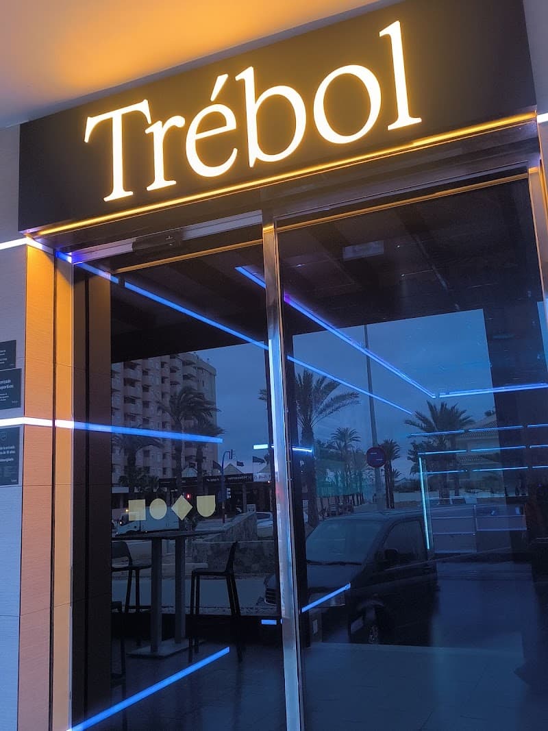Sportbar Trebol Café-bar - bar para ver fútbol en Cartagena