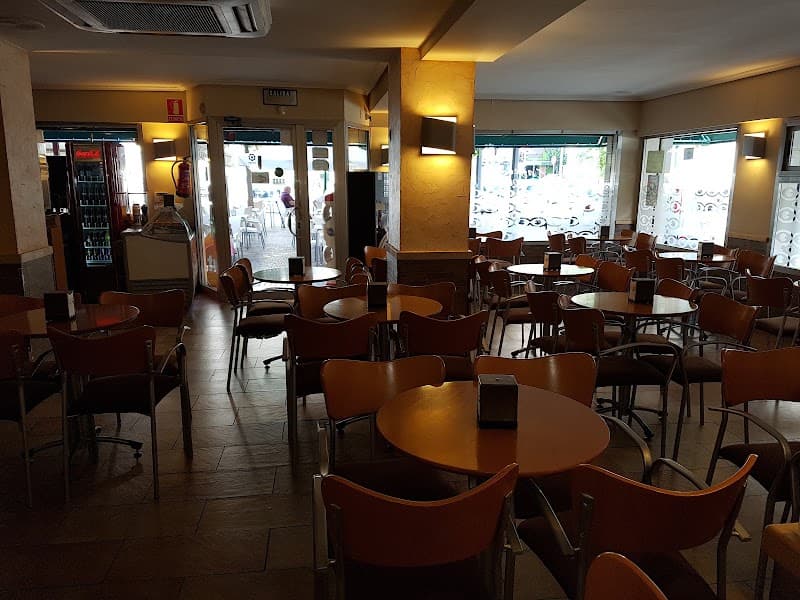 Terraza Nou Parquet Elx - bar para ver fútbol en Elche