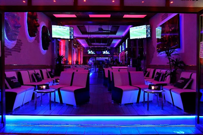 Portside Bar - bar para ver fútbol en Marbella