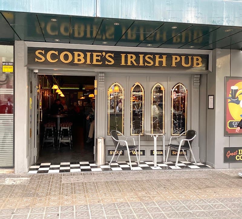 Scobies Irish Pub - bar para ver fútbol en Barcelona