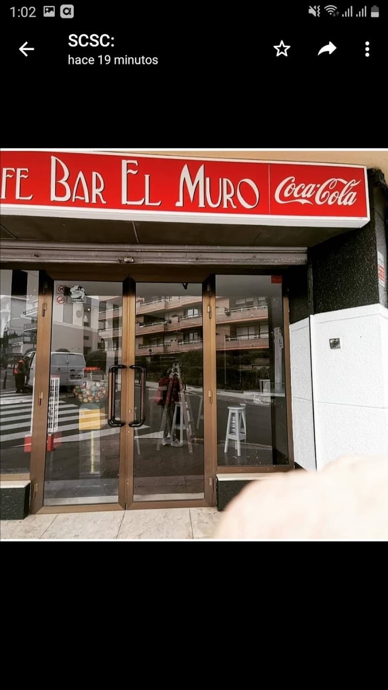 Café Bar El Muro - bar para ver fútbol en Santander
