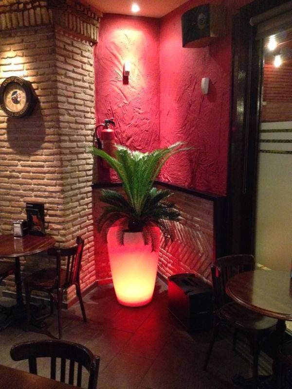 Café Bar Harrow - bar para ver fútbol en Murcia