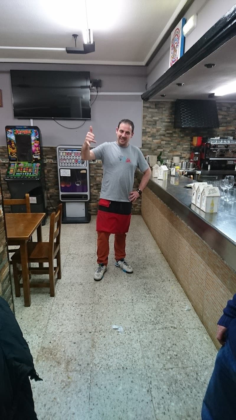Bar La Piragua - bar para ver fútbol en Gijón