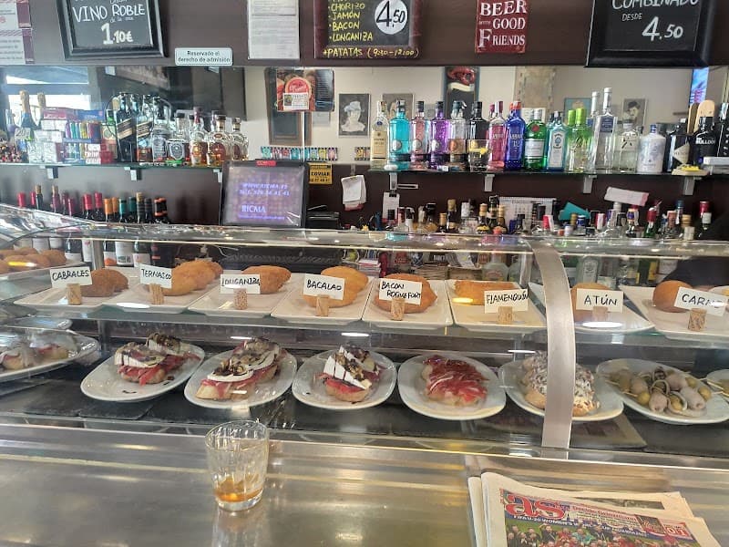Bar Bocatería Salduba - bar para ver fútbol en Zaragoza