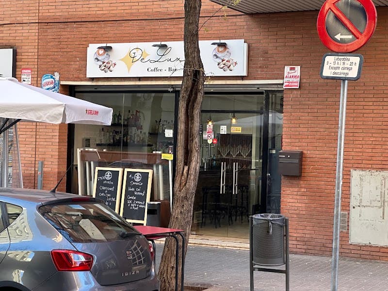 Deluxe coffee Bar